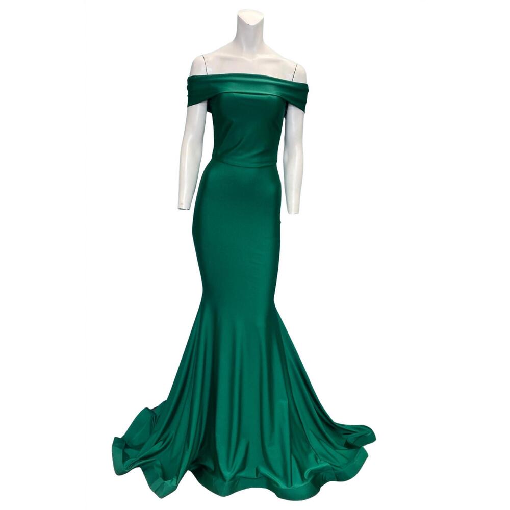 NEW ISSUE NEW YORK classic off the shoulder evening gown in green